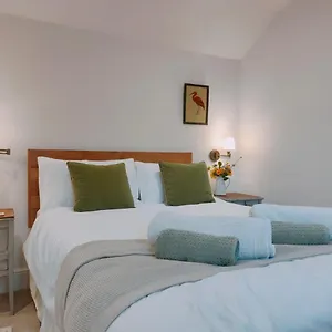 The Larch Bed & Breakfast Brandsby
