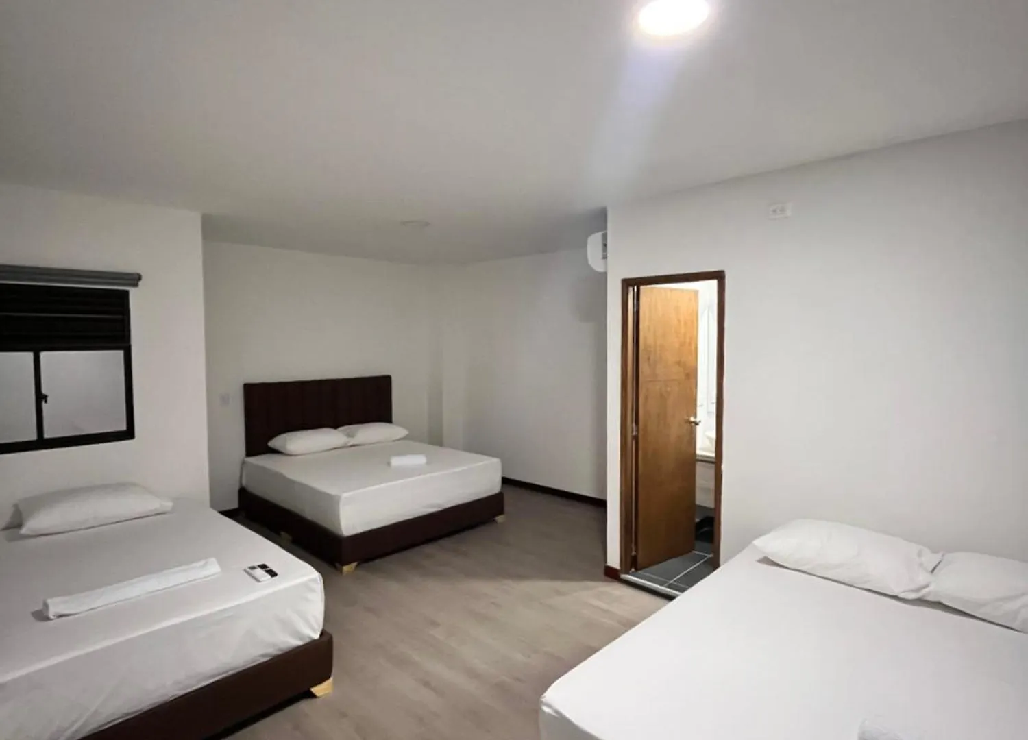 מדיין Hotel Gallery By 70 4*,  קולומביה
